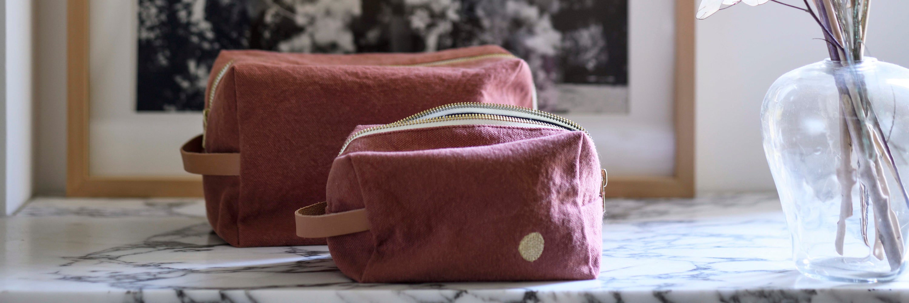 Kosmetiktasche mit Zahnputzbecher