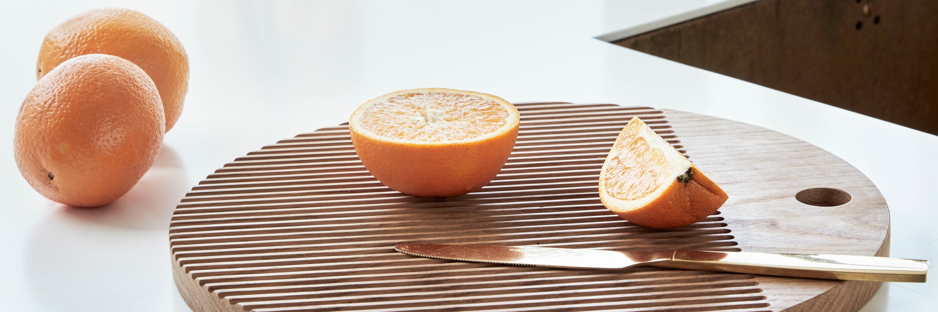 Schneidebretter aus Holz in verschiedenen Formen
