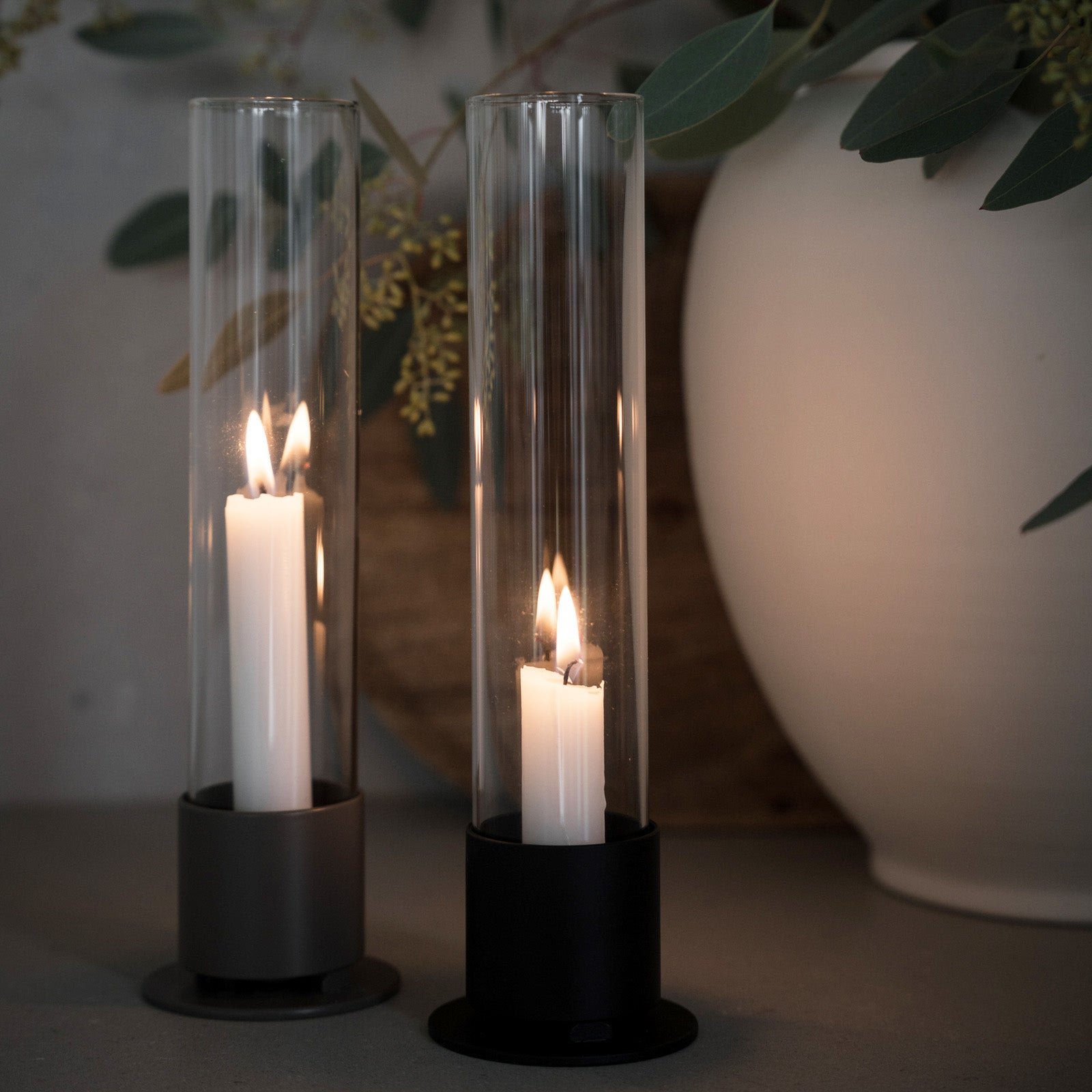 Kerzenhalter mit Glaszylinder - schwarz