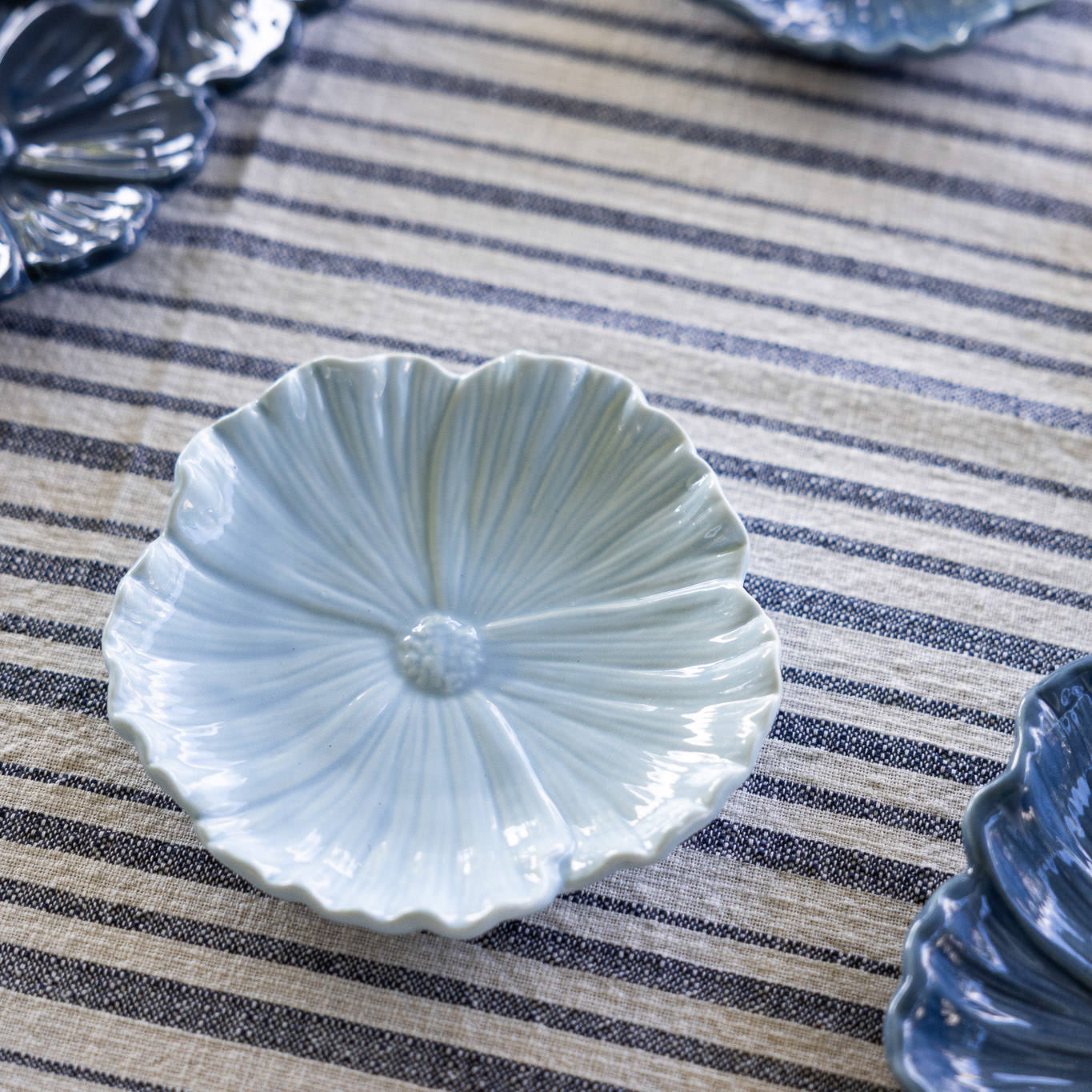 Teller Blomster - hellblau