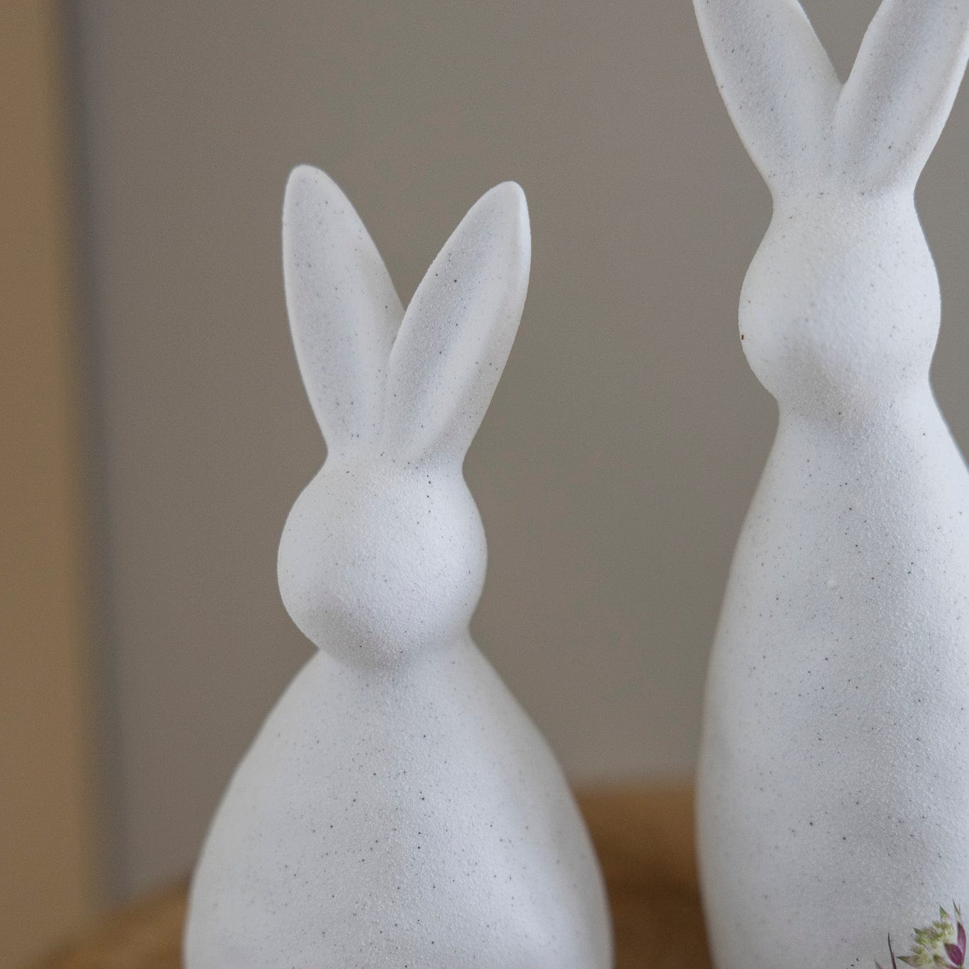 Osterdekoration Hase Alma - weiß