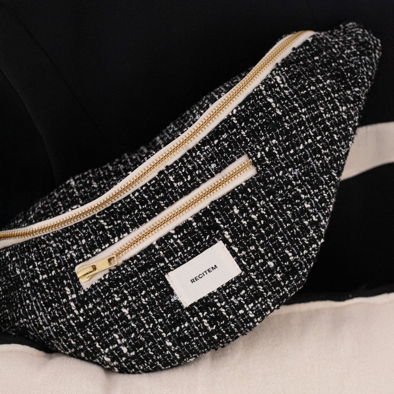 Amaya Bauchtasche - schwarz