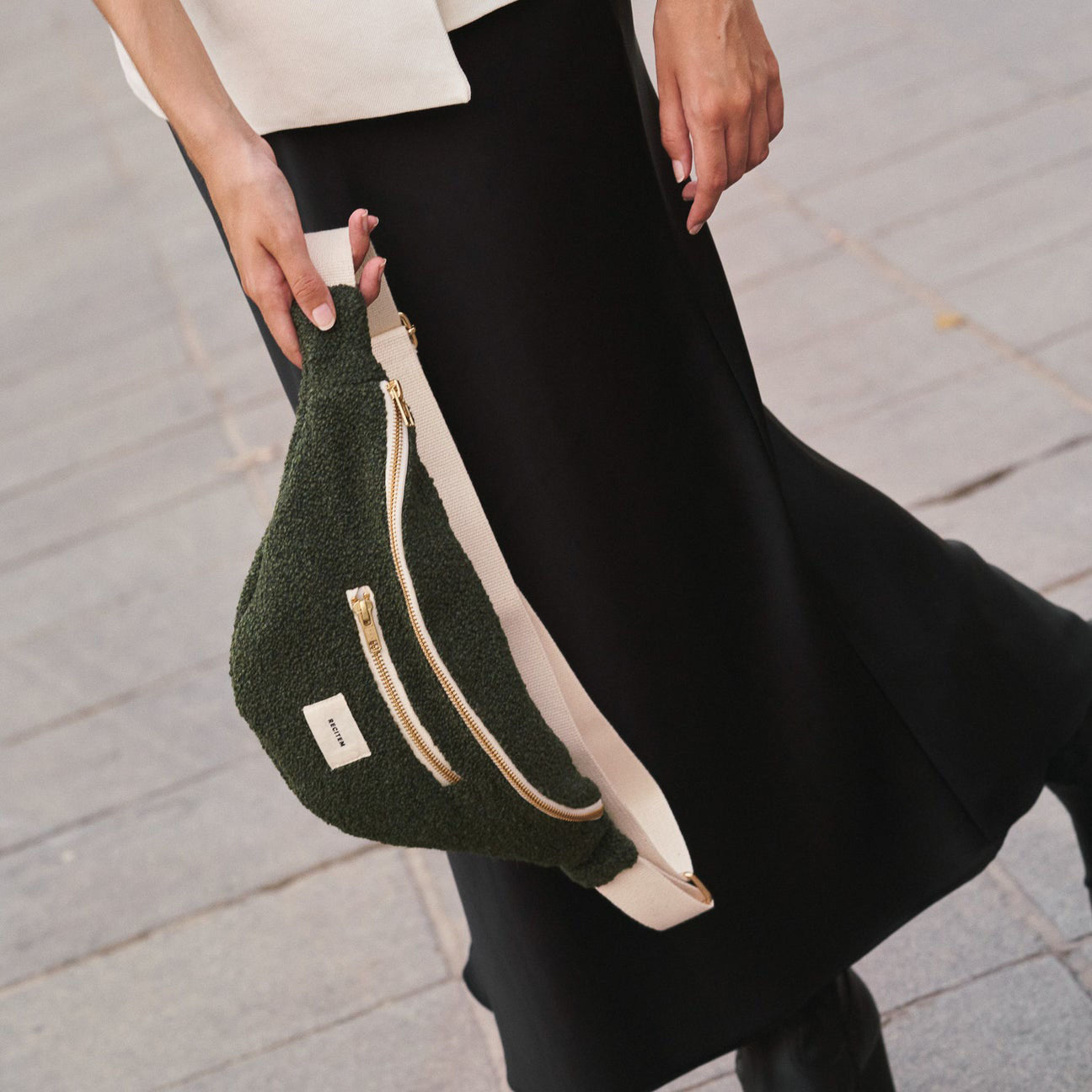 Kaia Bauchtasche - teddy grün