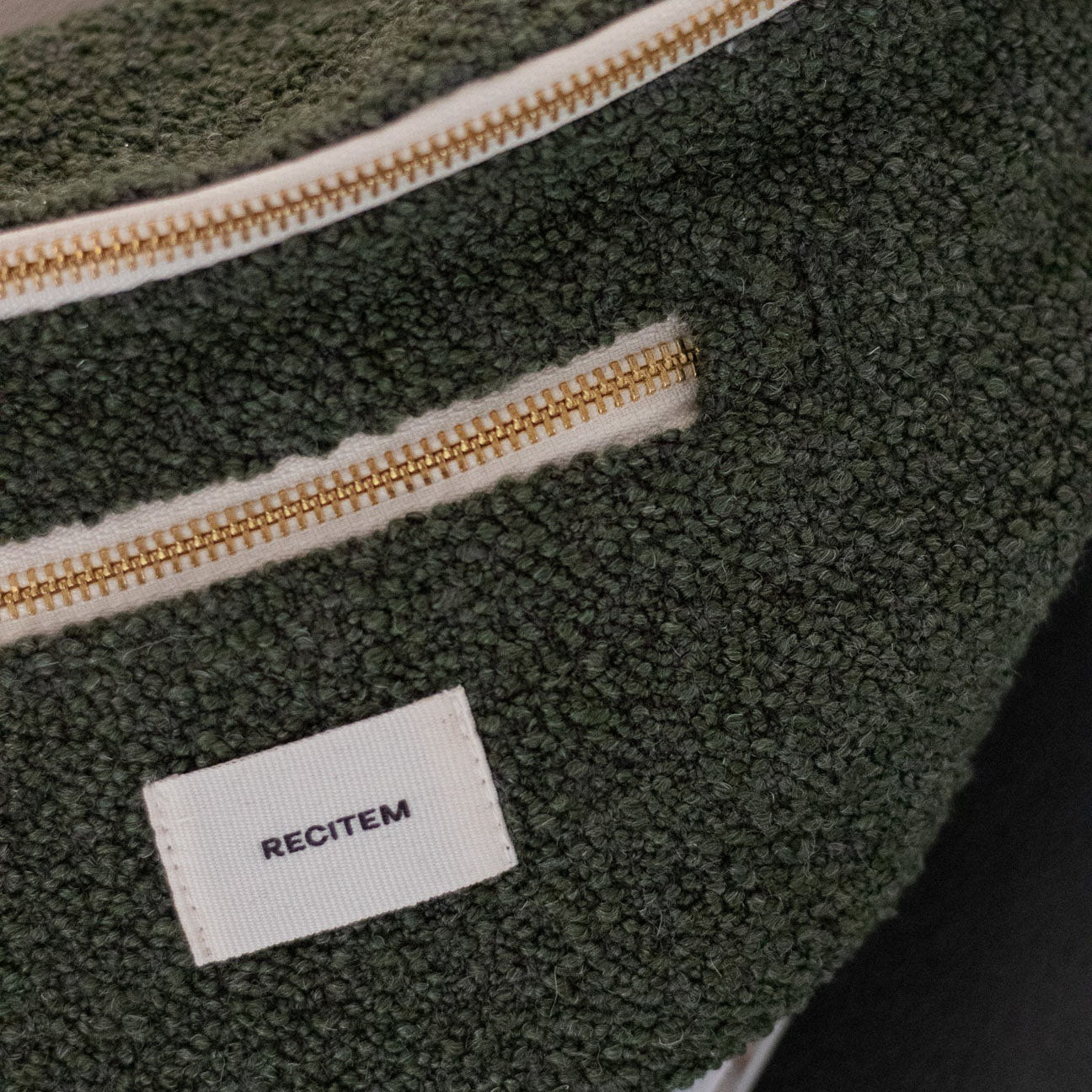 Kaia Bauchtasche - teddy grün