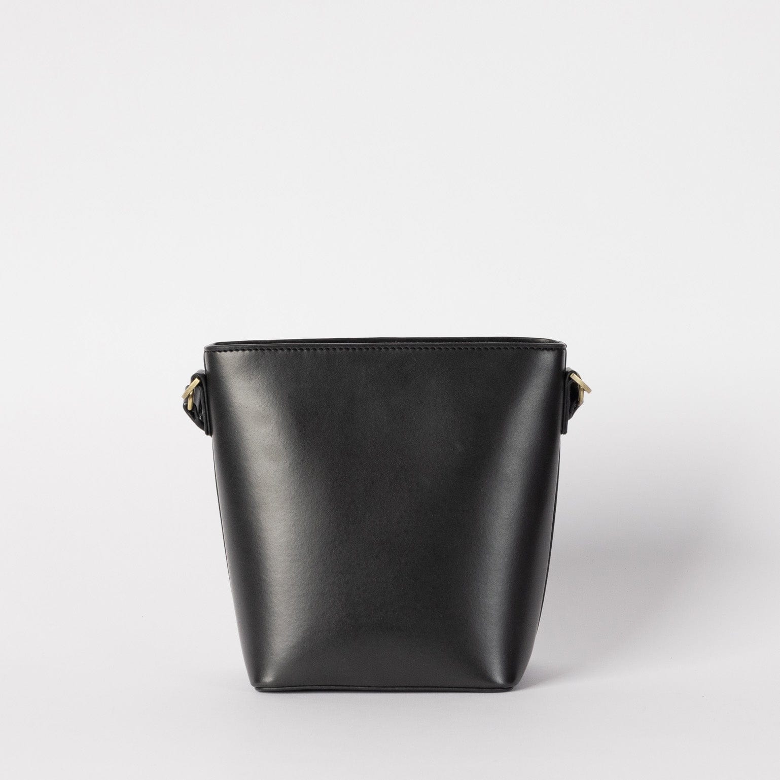 Bobbi Bucket Tasche Midi - Veganes Apfelleder Schwarz