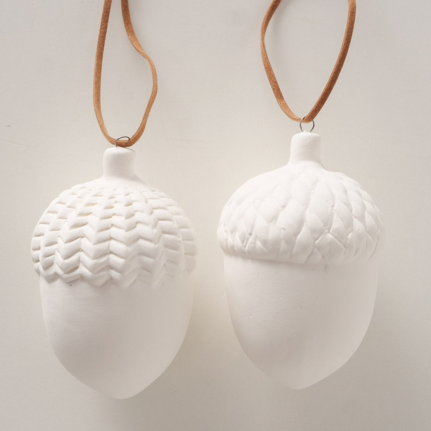 Dekoanhänger Eicheln 2er Set - weiß