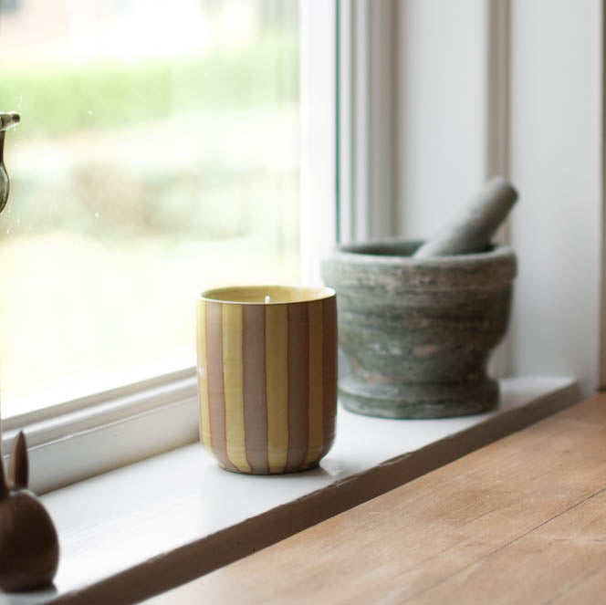 Duftkerze Burn - stripe yellow