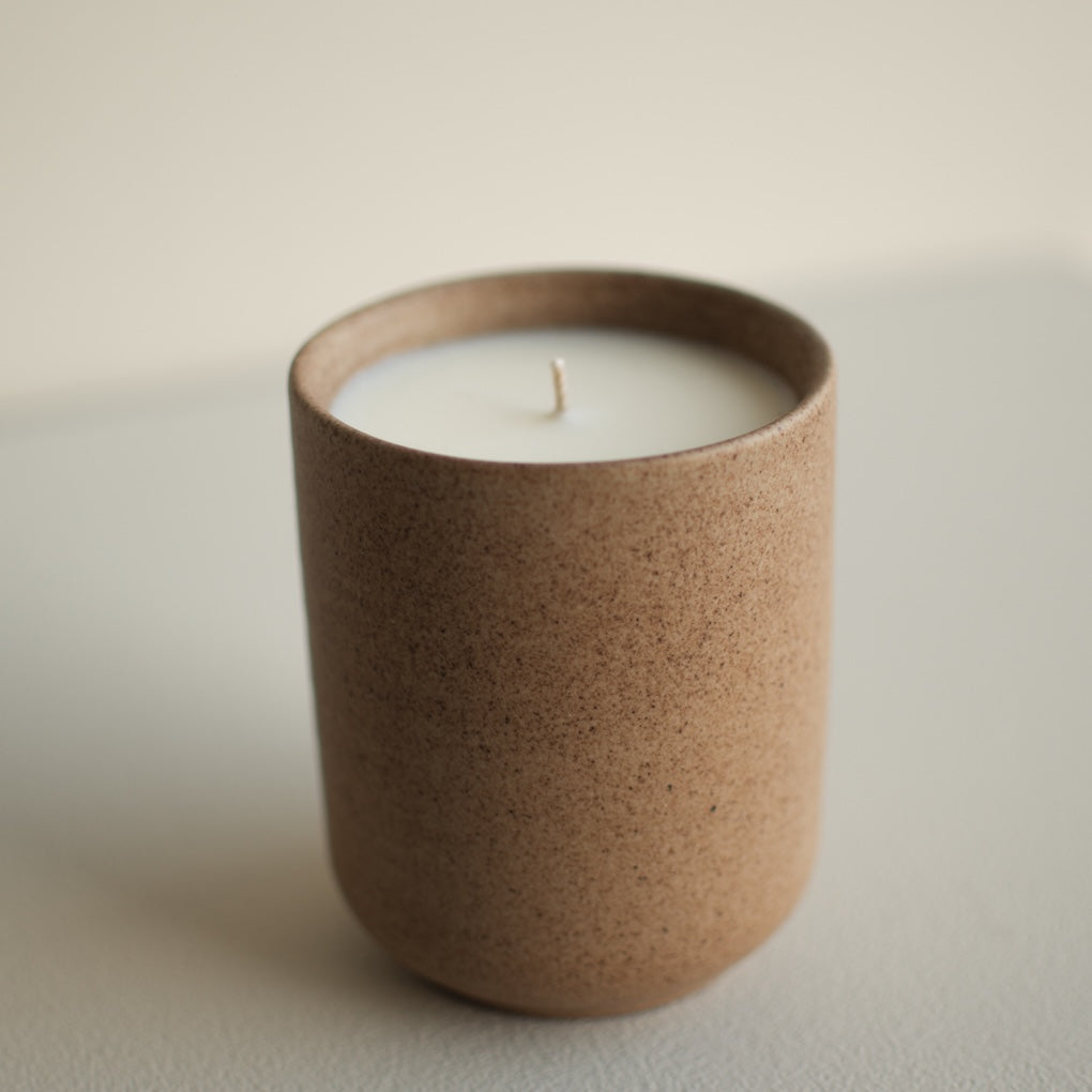 Duftkerze Burn - beige