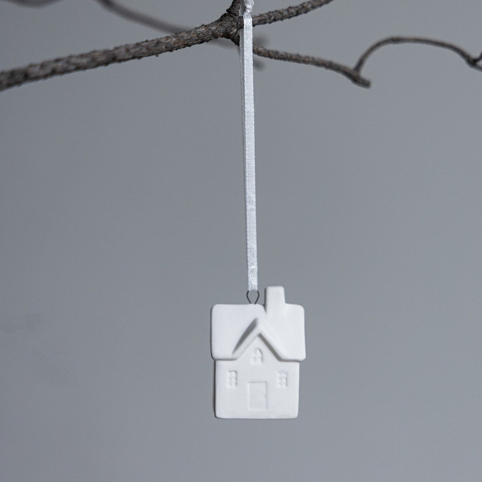 Keramikanhänger Byhus Nr 2 - weiß