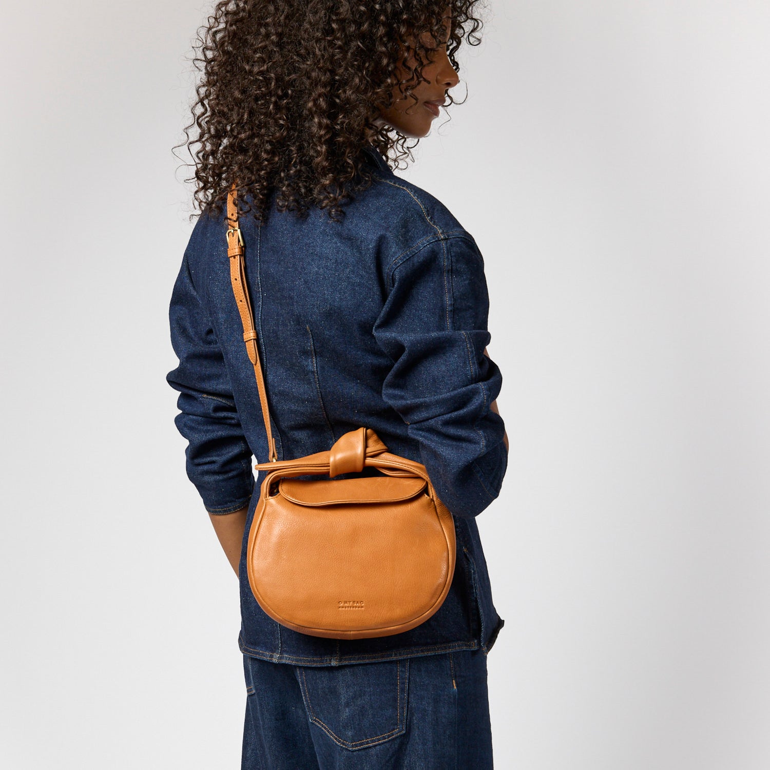 Coco Croissant Tasche - Leder Cognac