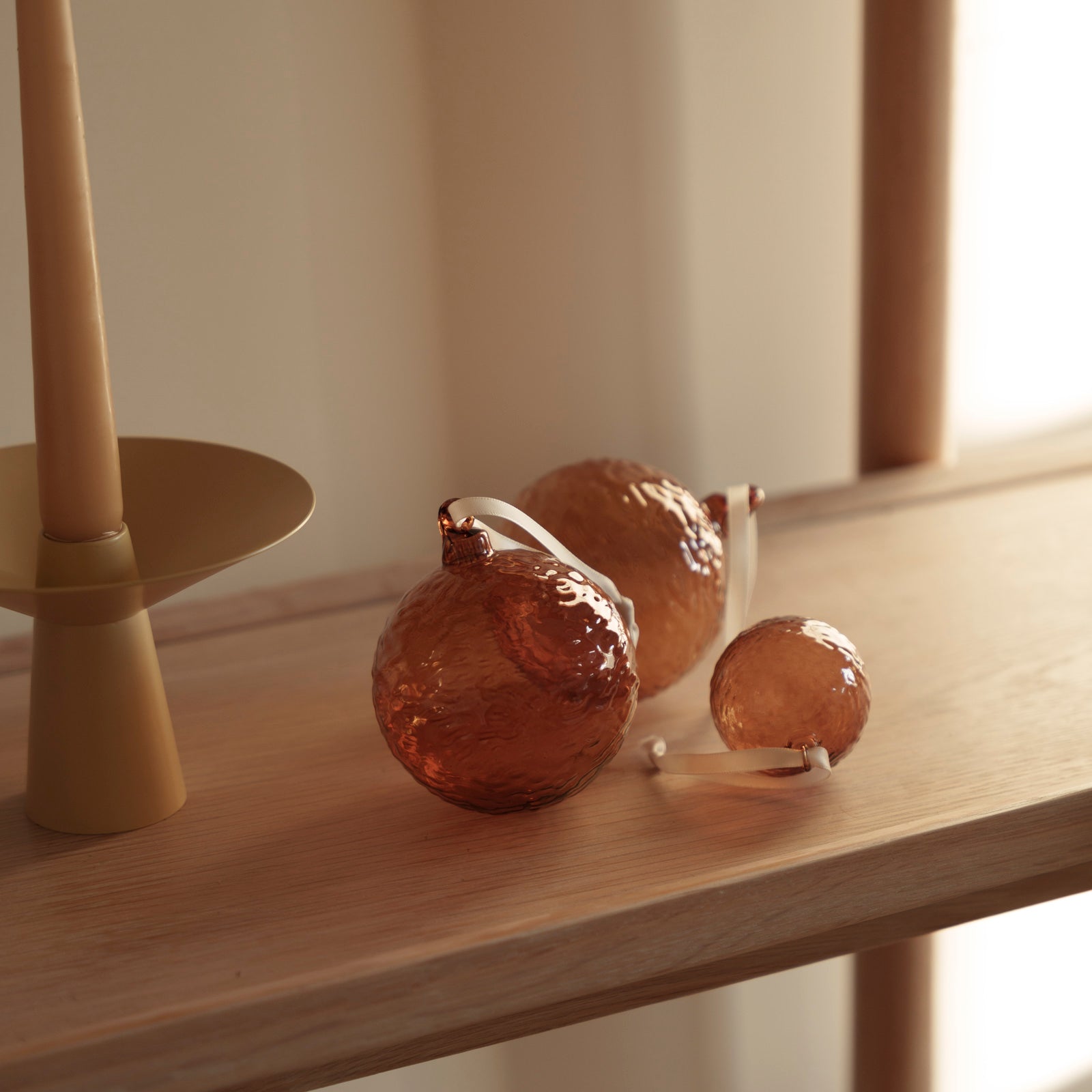 Weihnachtskugel Gry - cognac