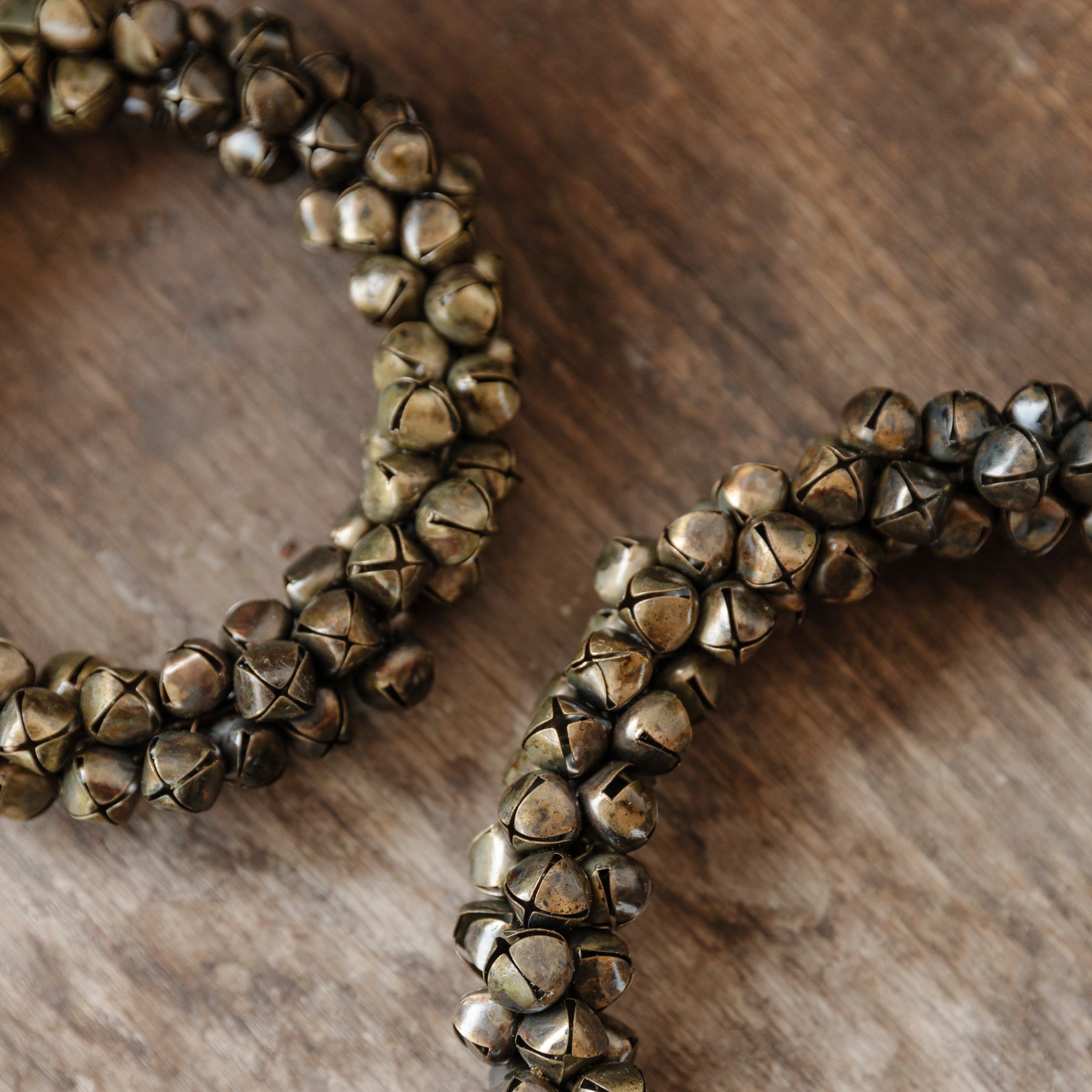 Kranz aus Glöckchen - antikgold