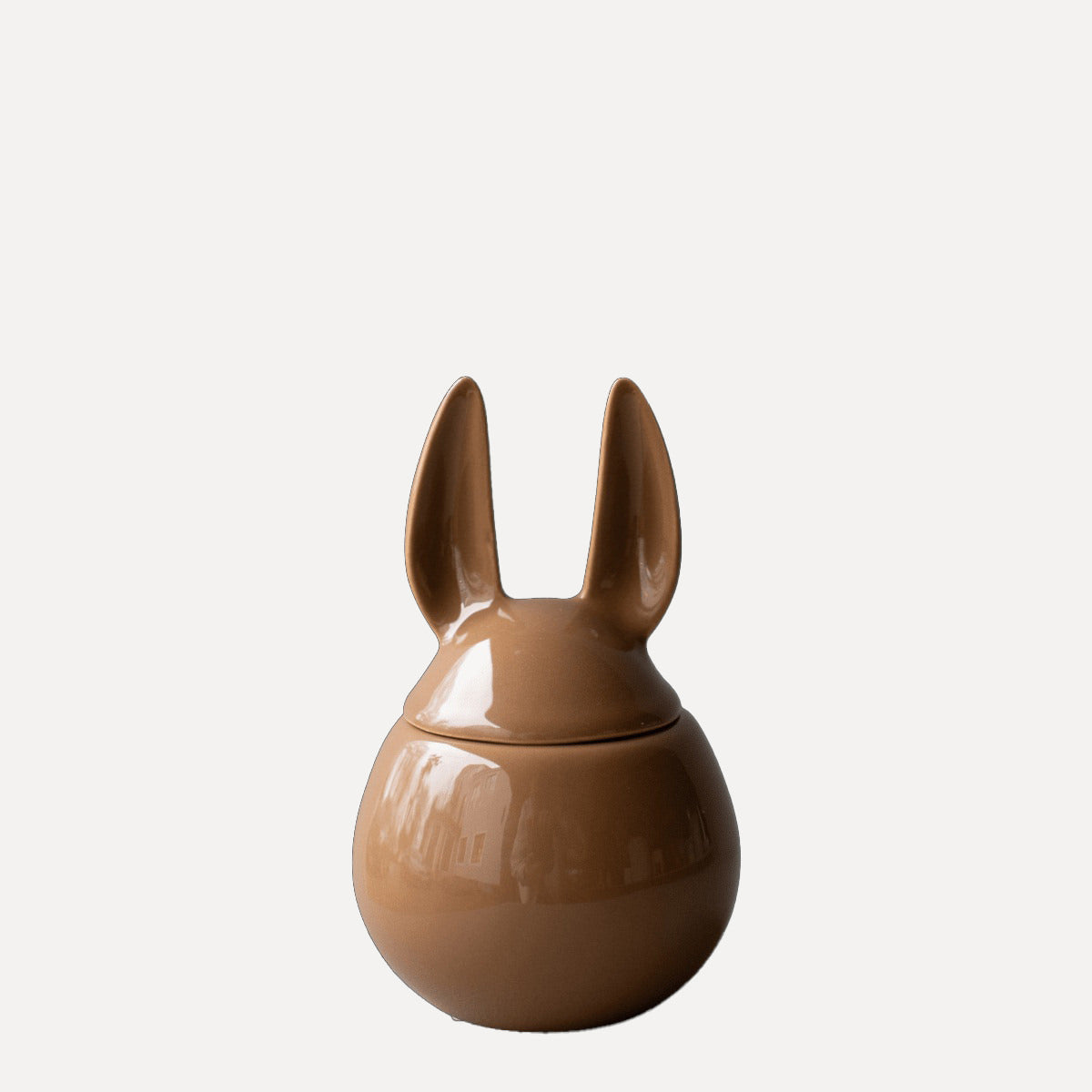 Eating Rabbit Schale mit Deckel - shiny nougat