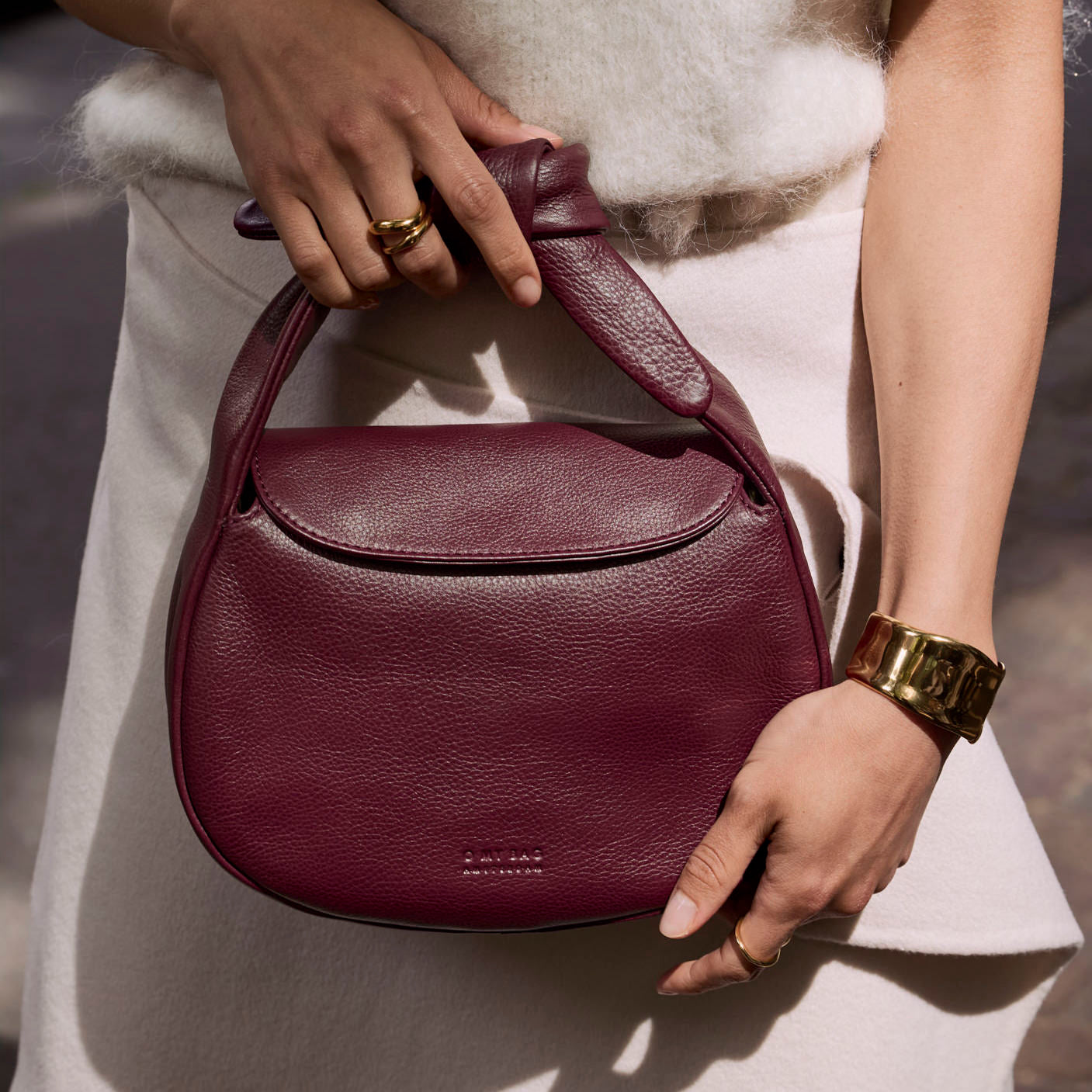 Coco Croissant Tasche - Dark Cherry