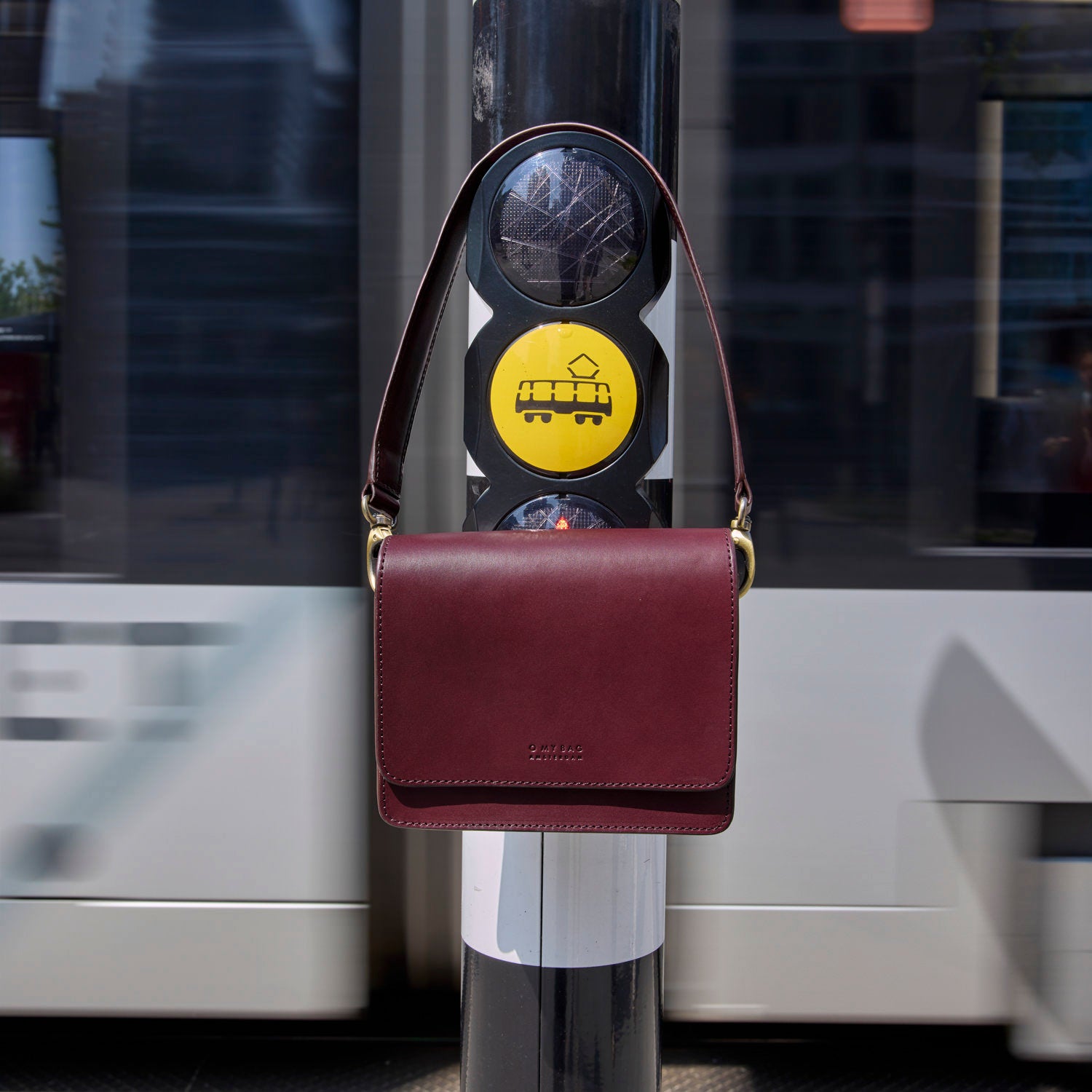 Audrey Mini Tasche - Leder Dark Cherry mit 2 Straps