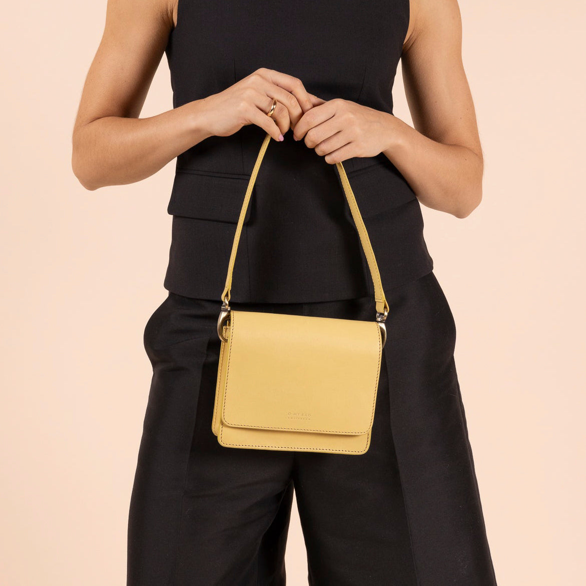 Audrey Mini Tasche - Leder Butter Yellow mit 2 Straps