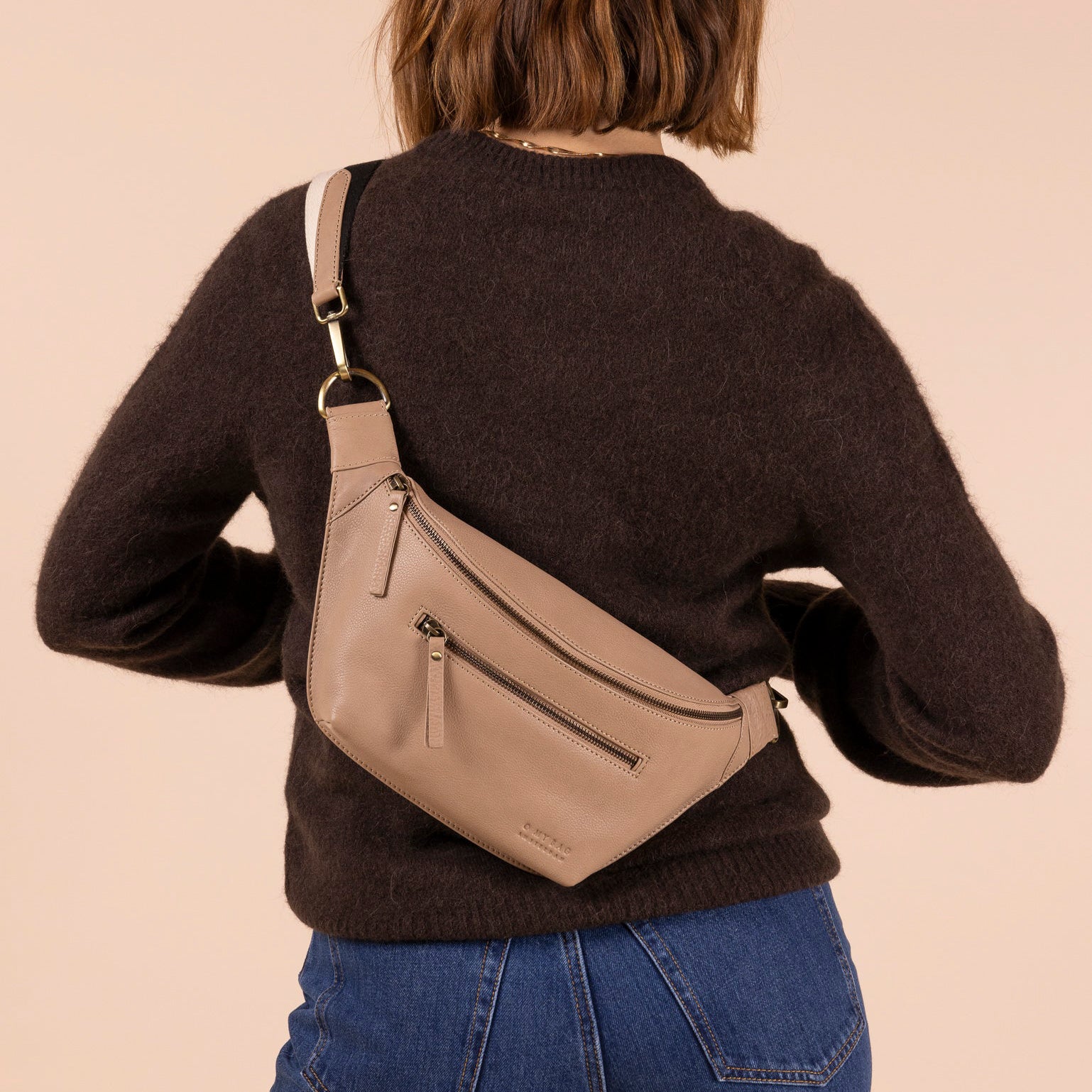 Drew Bauchtasche - Leder Sand mit 2 Straps