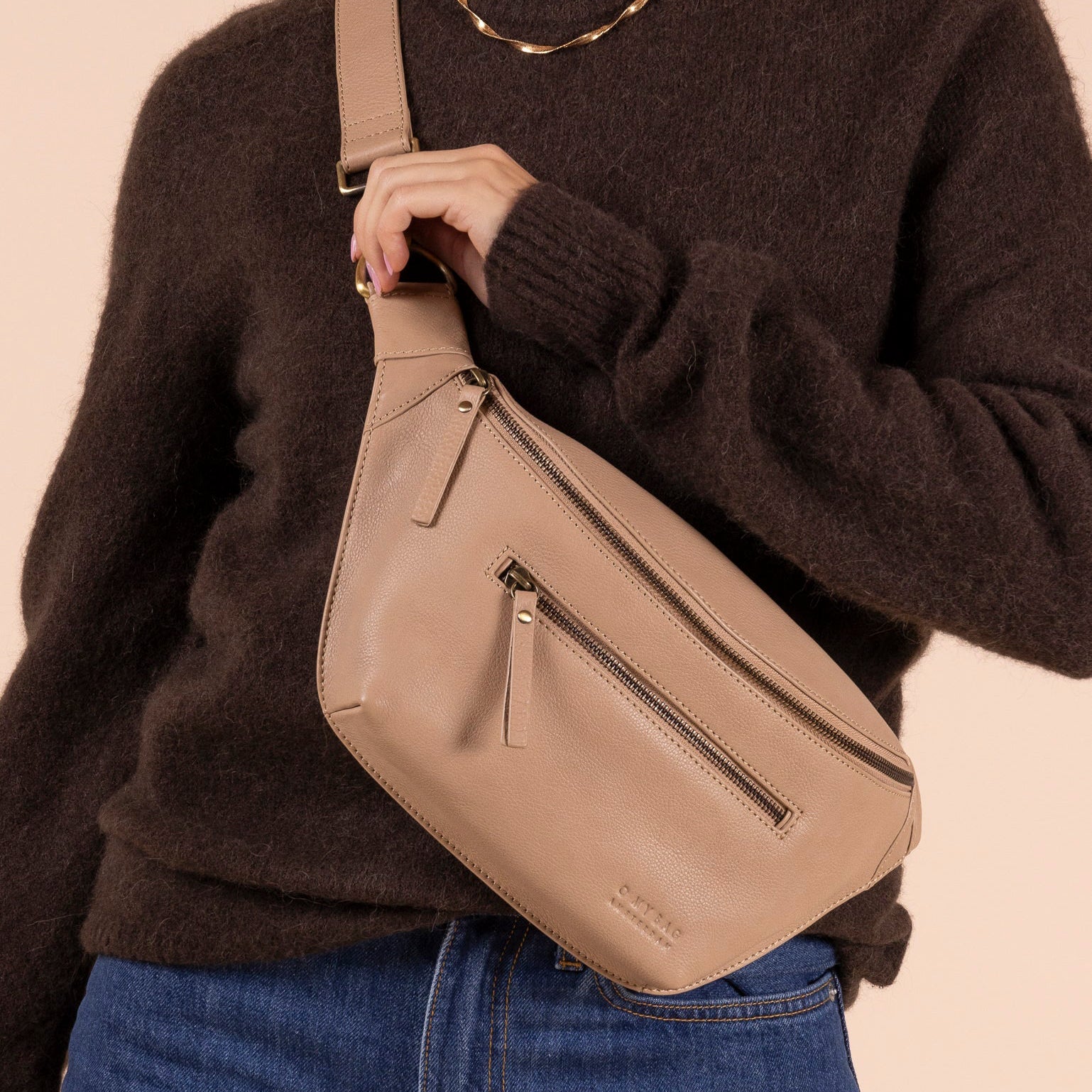 Drew Bauchtasche - Leder Sand mit 2 Straps