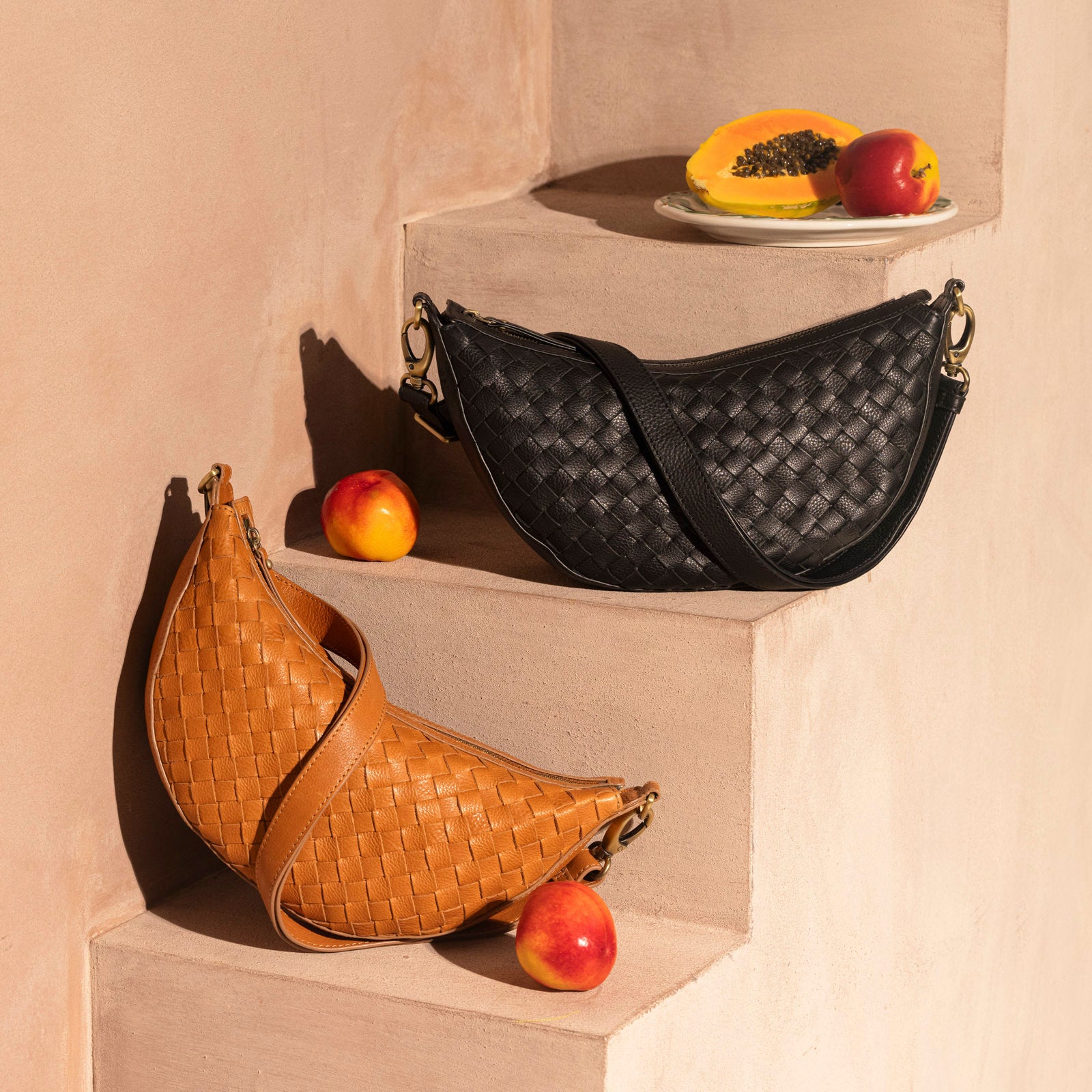 Leo Tasche - Leder Woven Schwarz