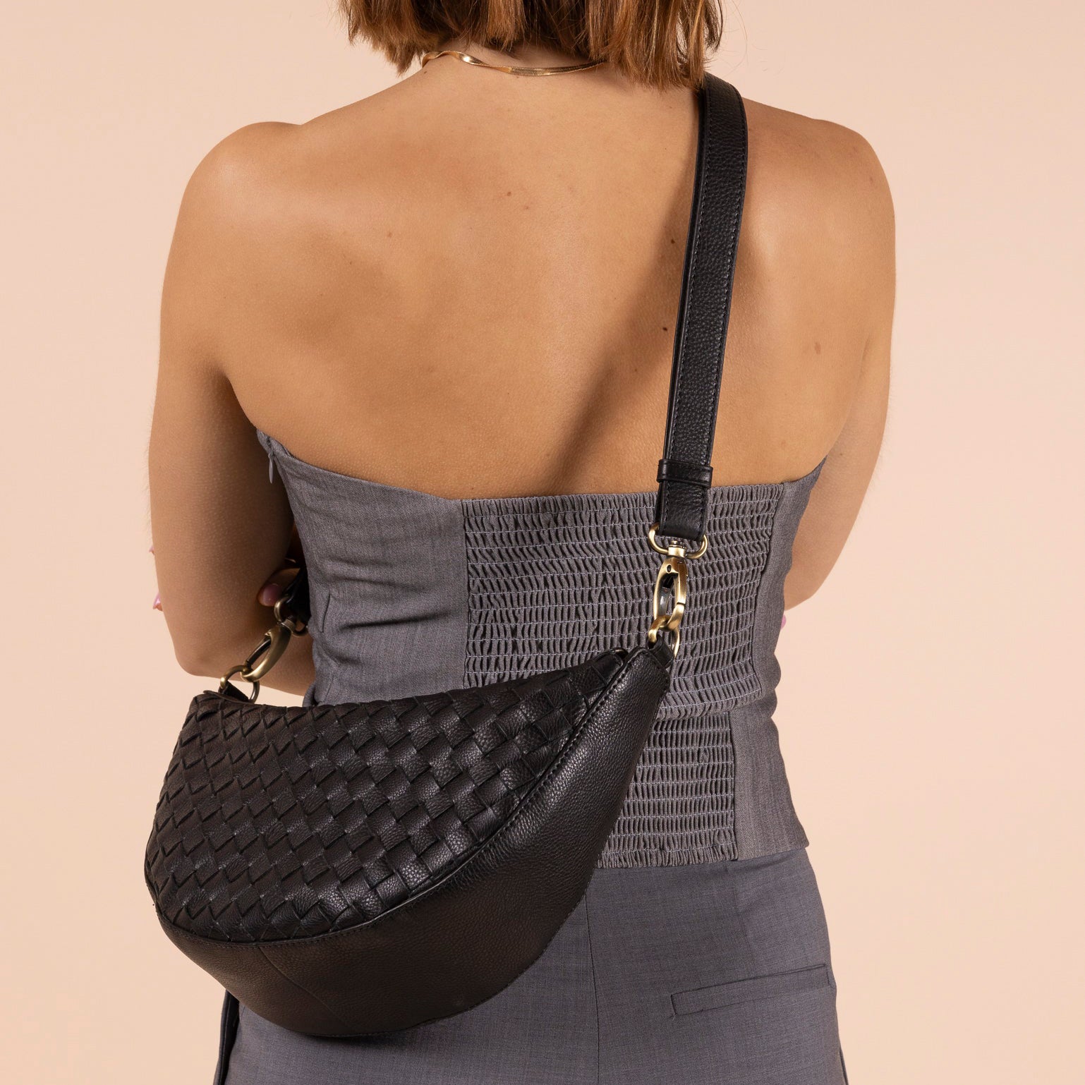 Leo Tasche - Leder Woven Schwarz