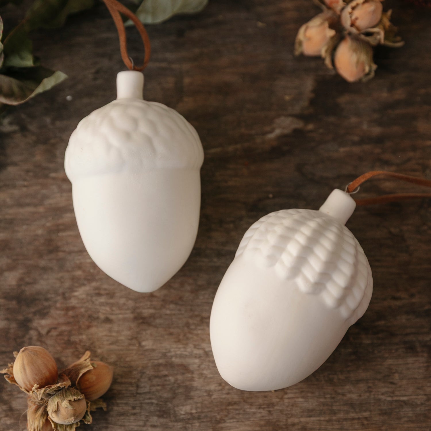 Dekoanhänger Eicheln 2er Set - weiß