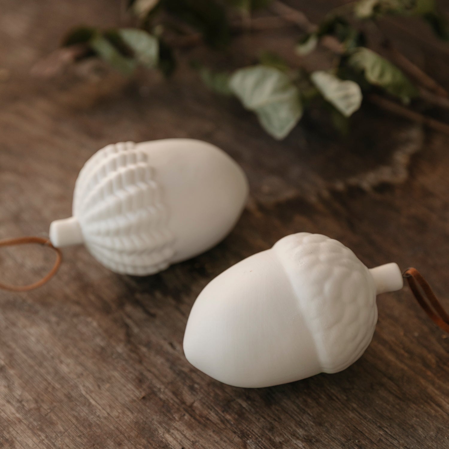 Dekoanhänger Eicheln 2er Set - weiß