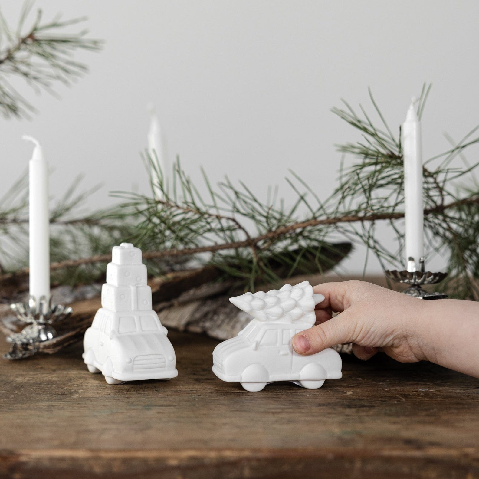 Weihnachtsdeko Hjulstad mit Baum - weiß