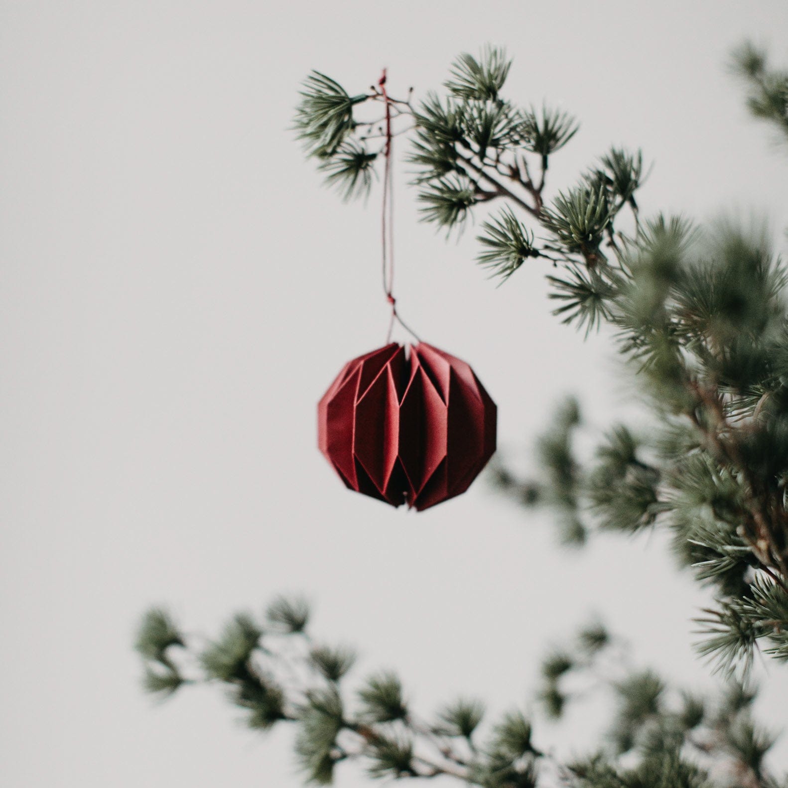 Papieranhänger Kugel Hylta