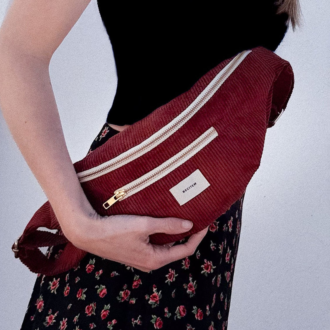 Gisela Bauchtasche - dunkelrot uni