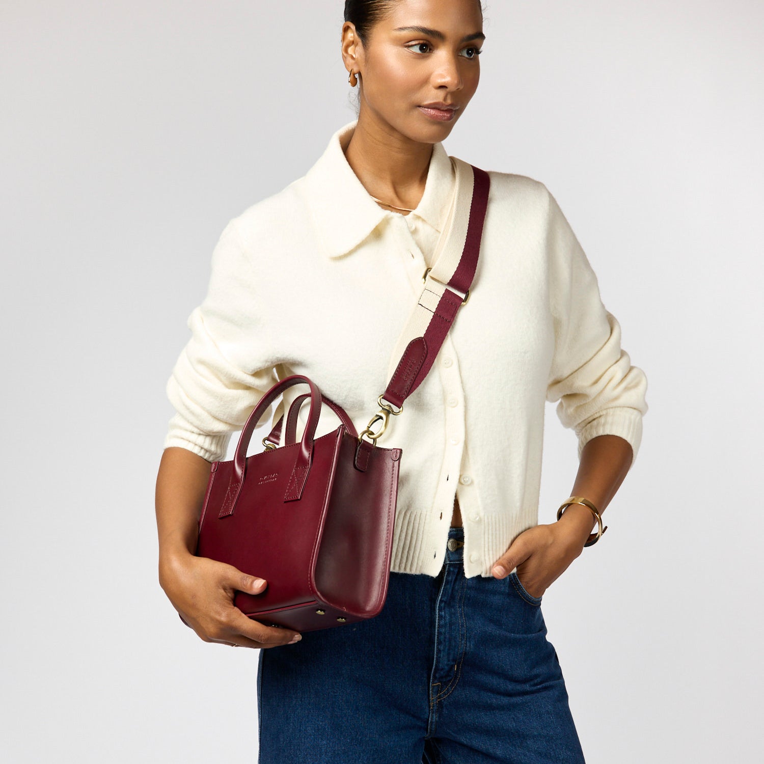 Jackie Midi Tasche - Leder Dark Cherry mit 2 Straps