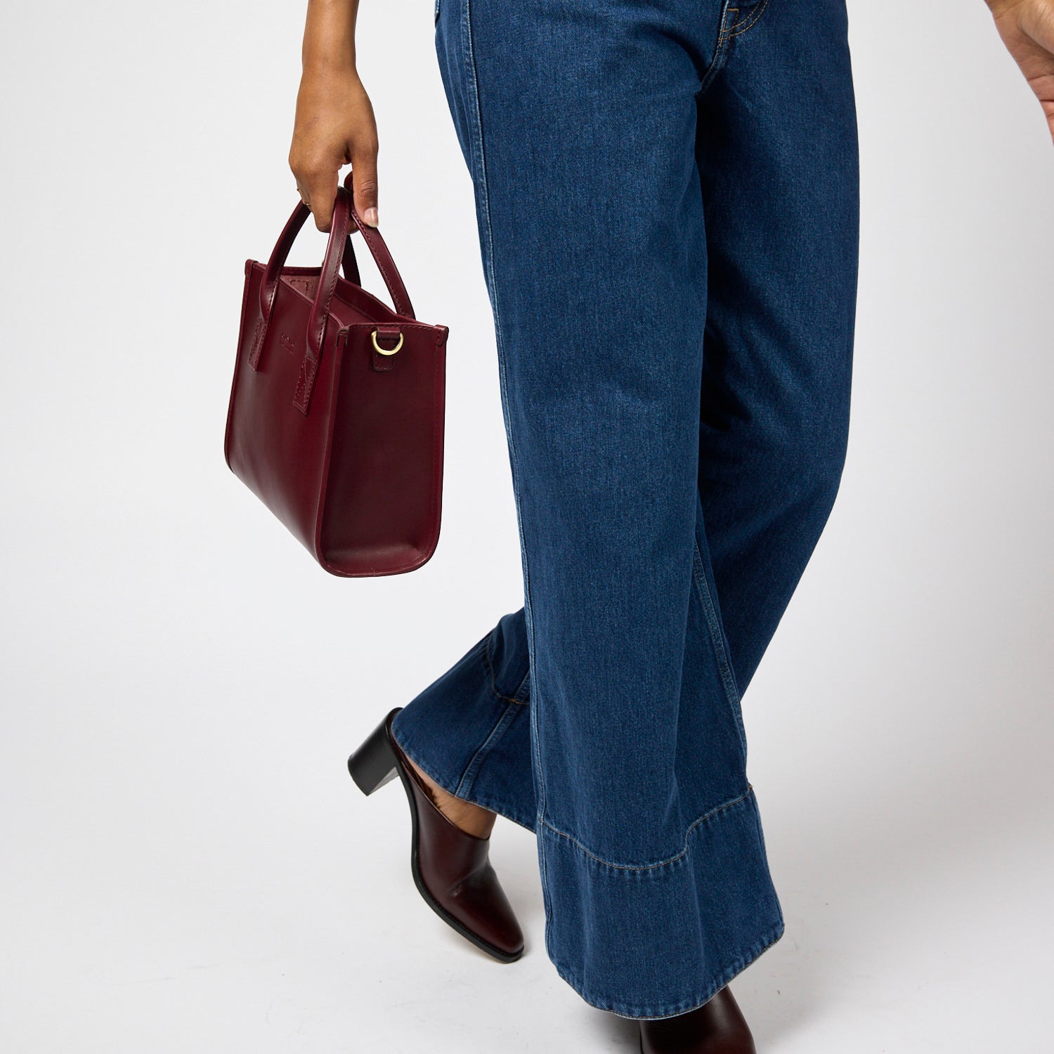 Jackie Midi Tasche - Leder Dark Cherry mit 2 Straps