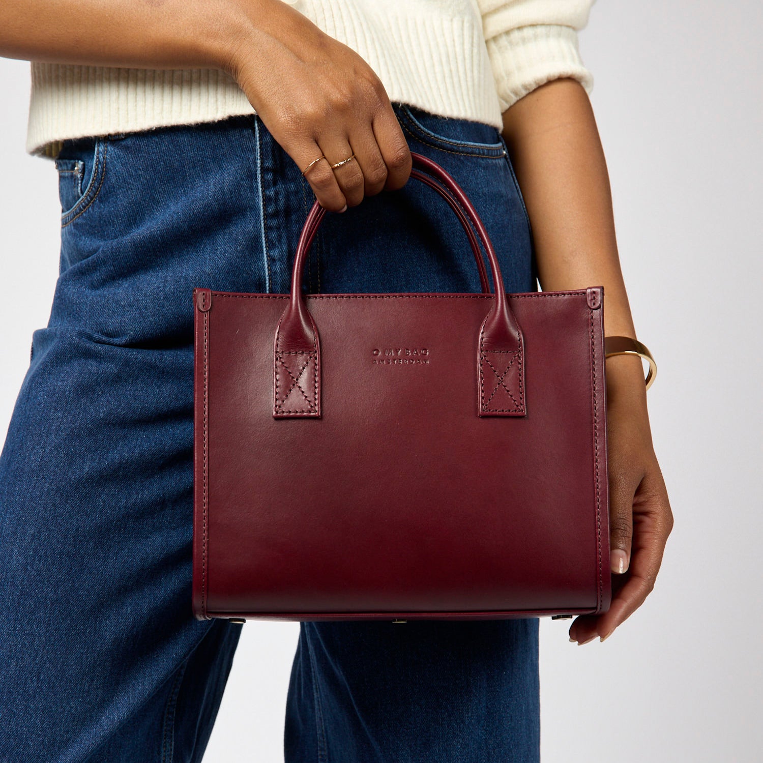 Jackie Midi Tasche - Leder Dark Cherry mit 2 Straps