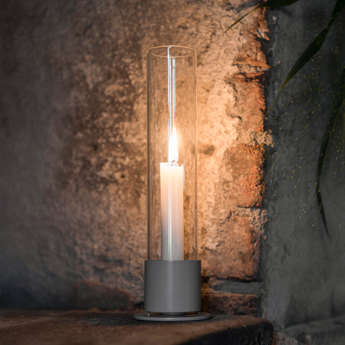 Kerzenhalter mit Glaszylinder