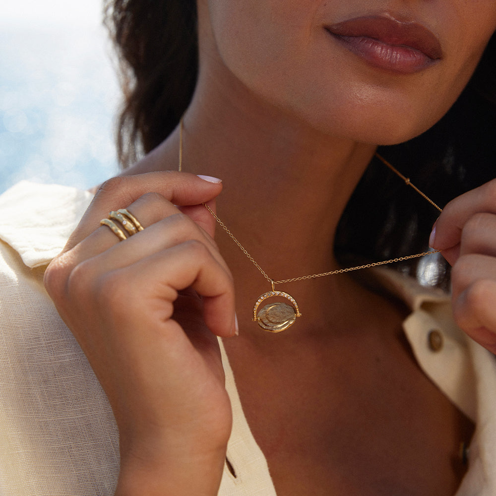 Kette Sirius Sonne & Mond - gold