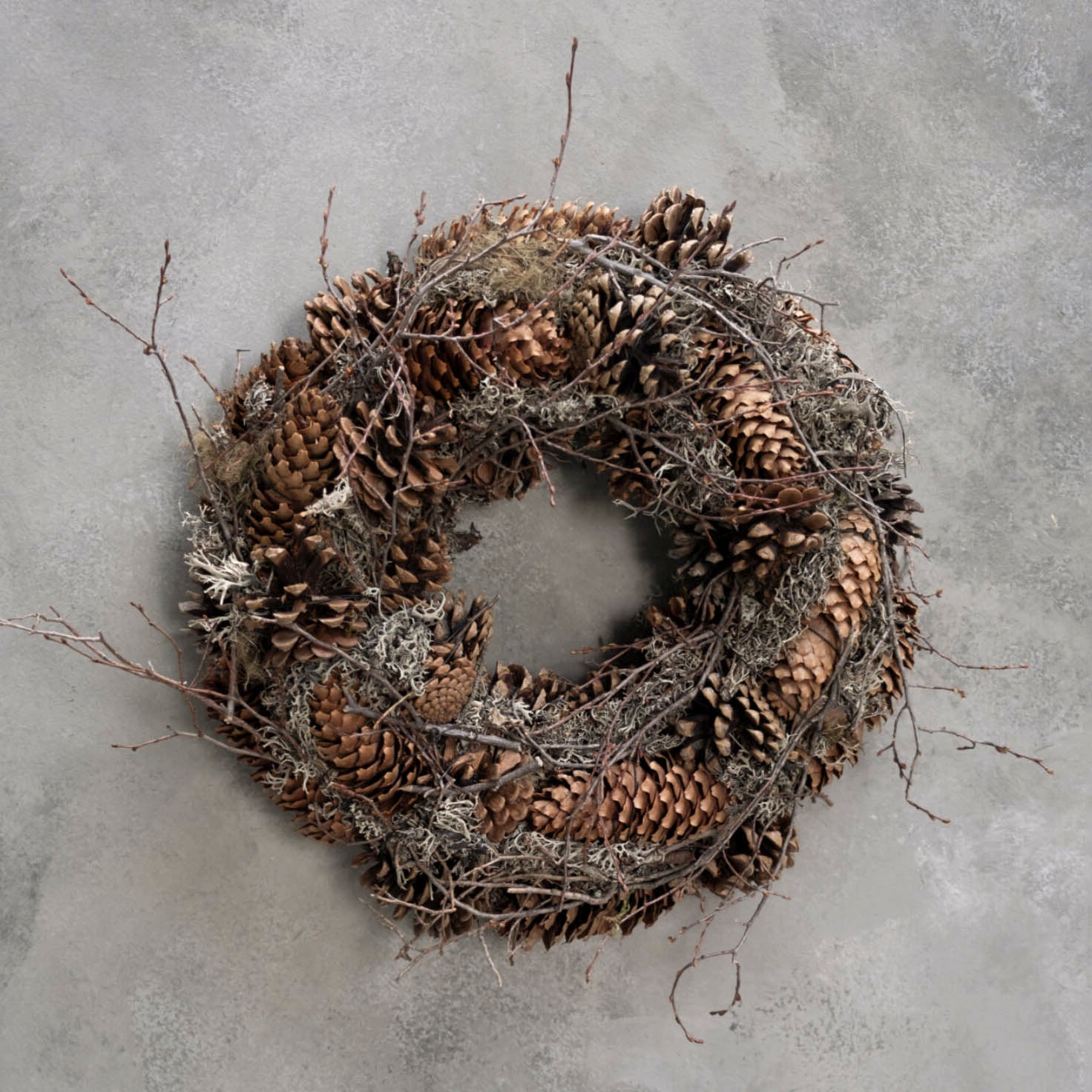 Kranz Zapfen - grau braun