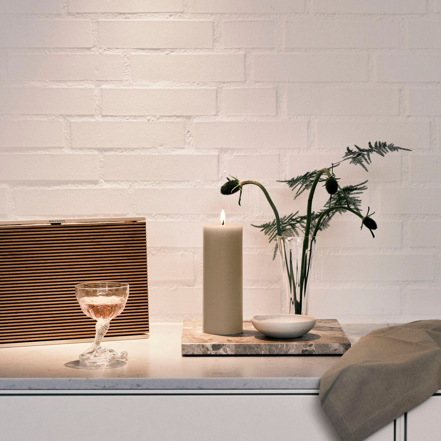 Ester & Erik LED Stumpenkerze - 22 linen grey