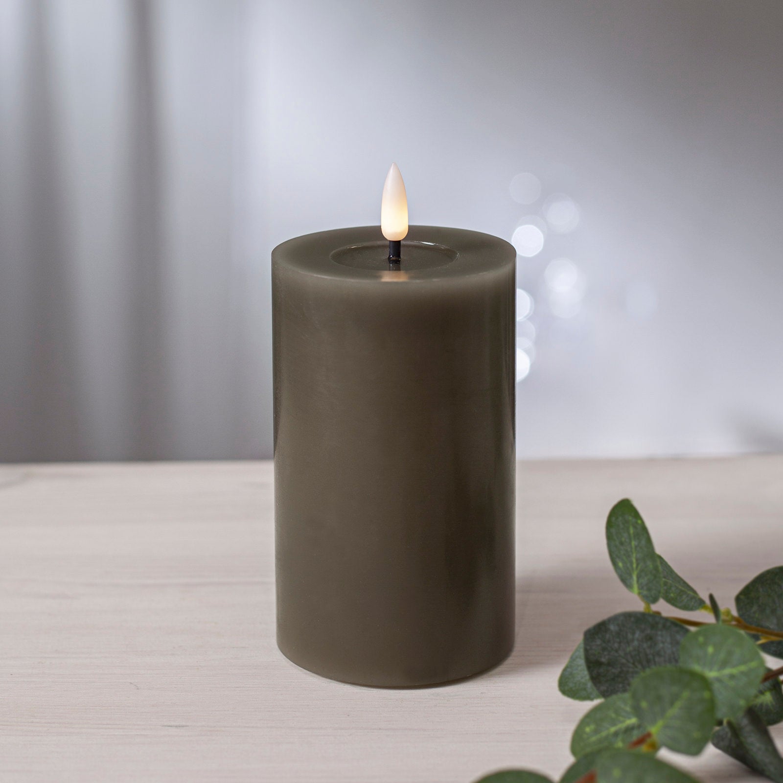 LED Stumpenkerze - graubraun