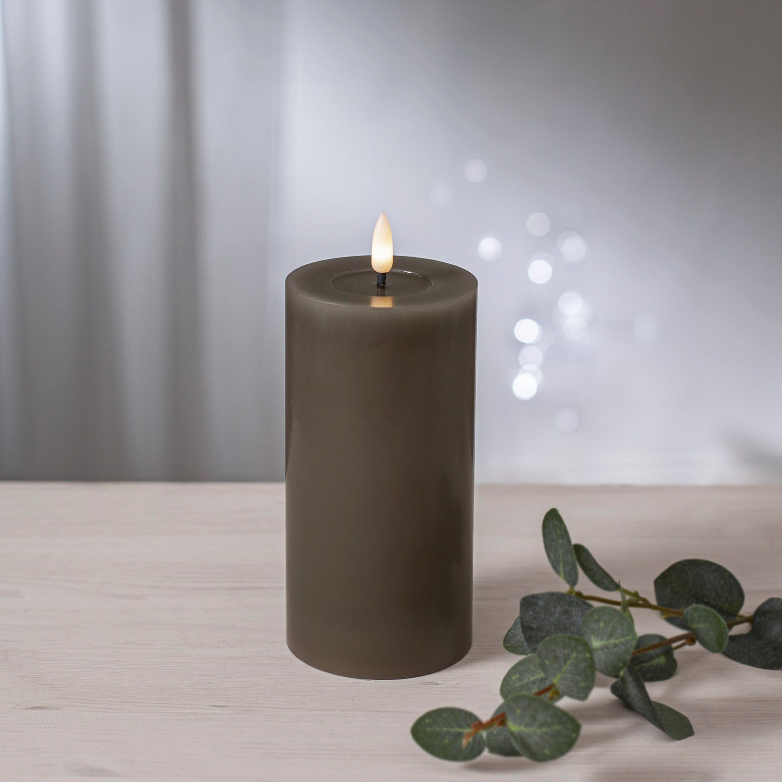 LED Stumpenkerze - graubraun