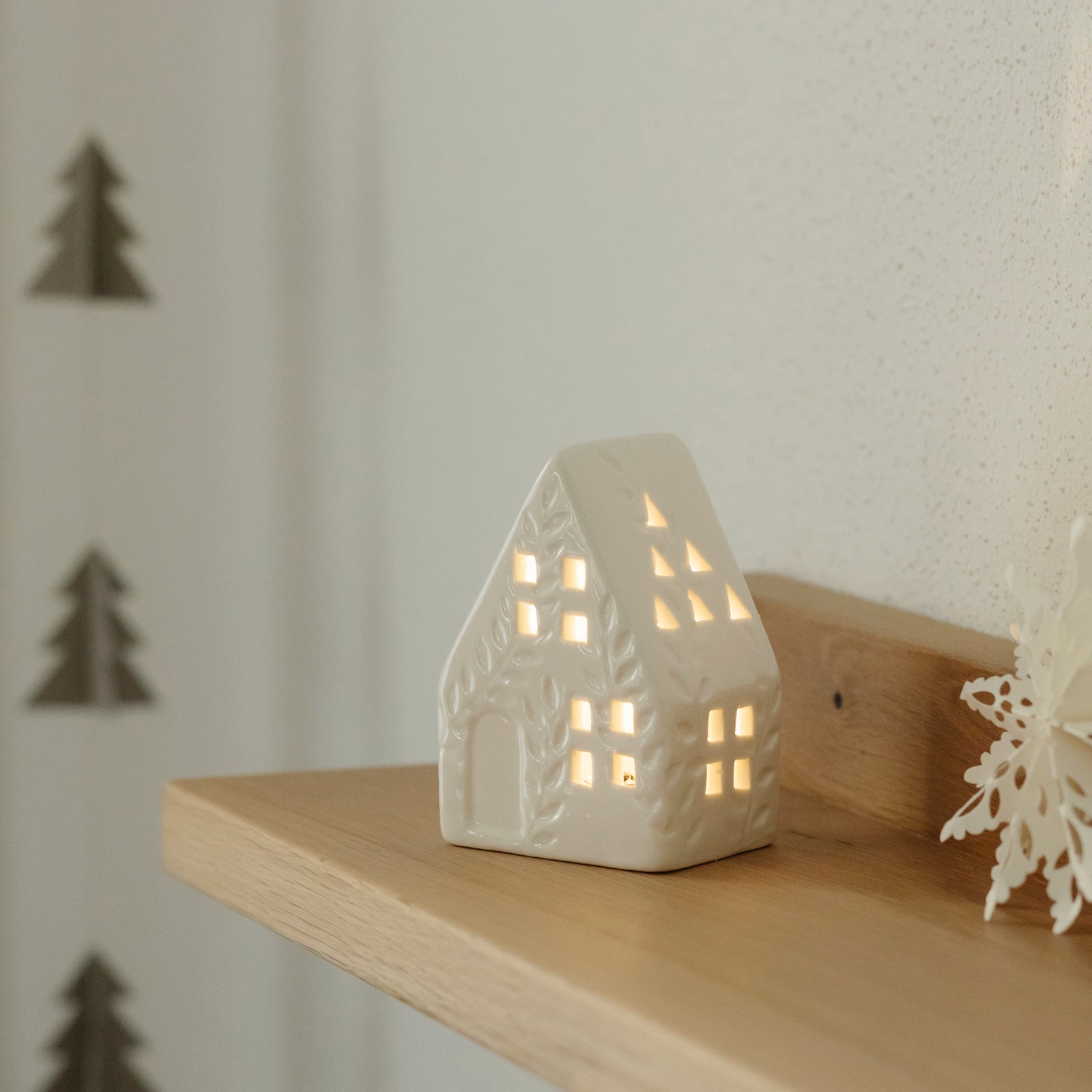 OUTLET Lichthaus Maries mit LED Beleuchtung - weiß