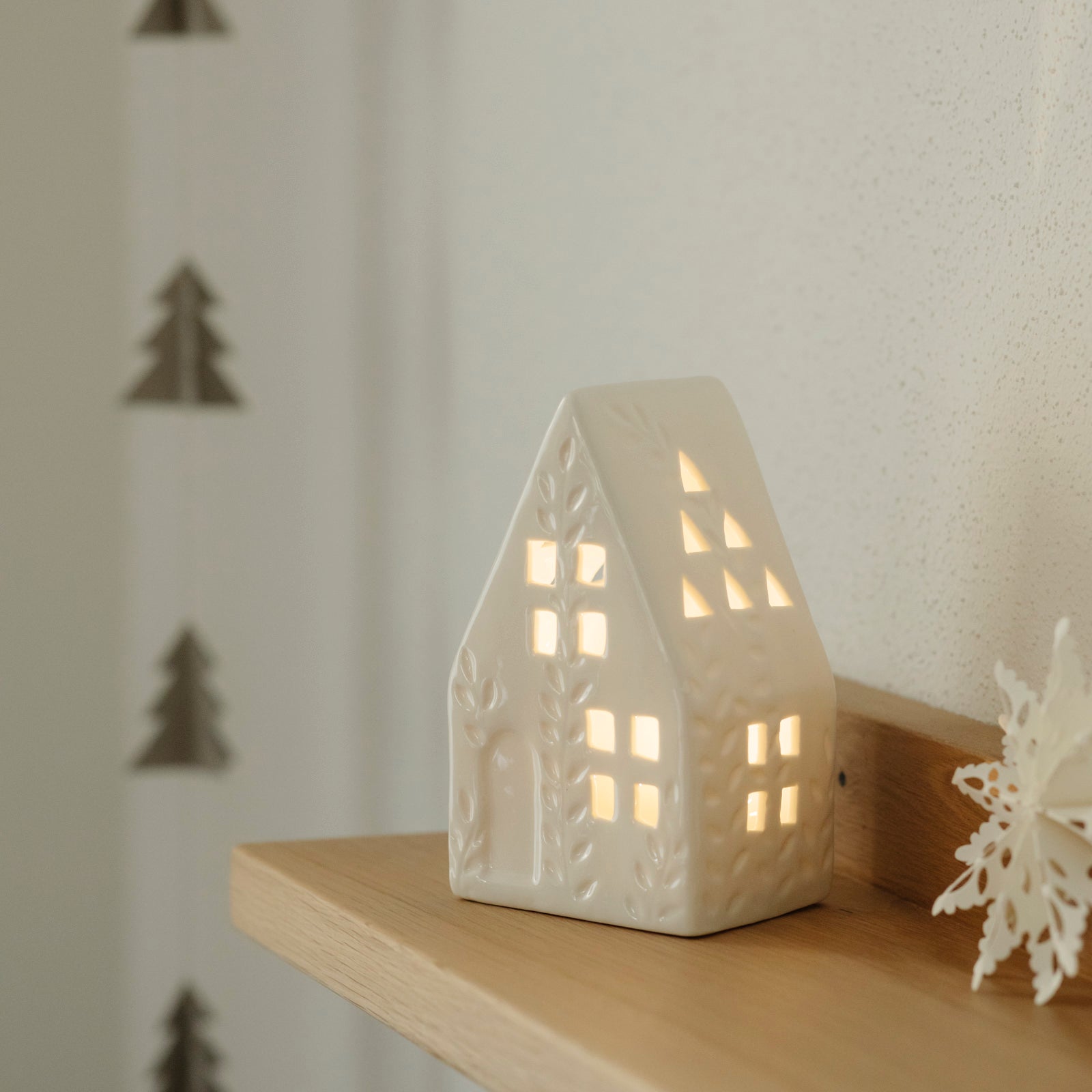 OUTLET Lichthaus Maries mit LED Beleuchtung - weiß