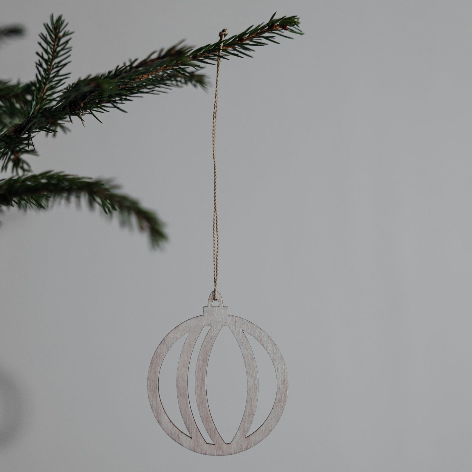 Holzanhänger Weihnachtskugel Målen