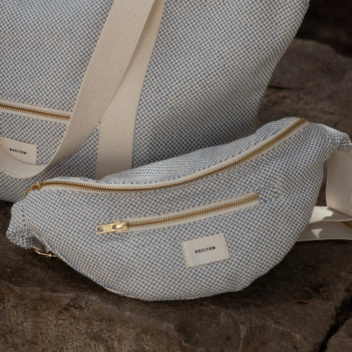 Marion Bauchtasche - hellblau kariert