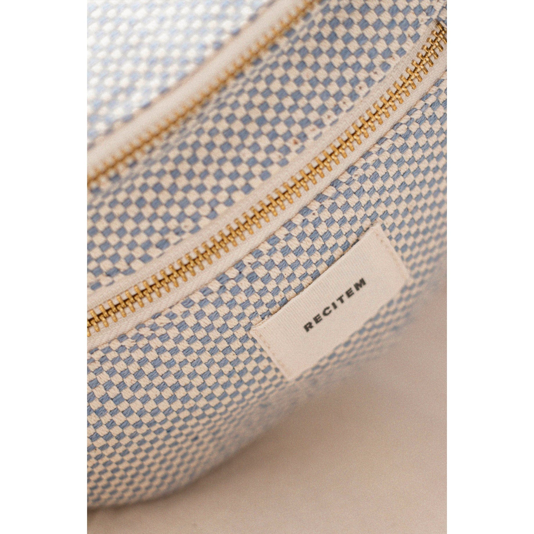 Marion Bauchtasche - hellblau kariert