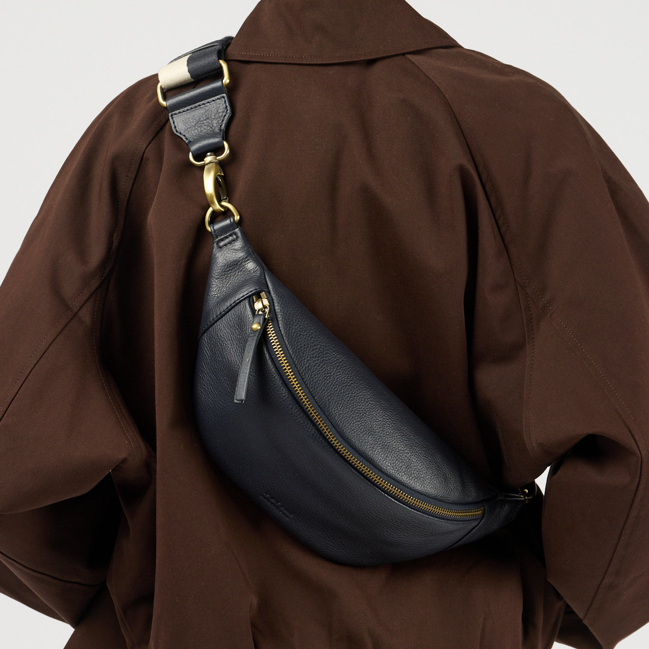 Niko Bauchtasche - Leder Schwarz