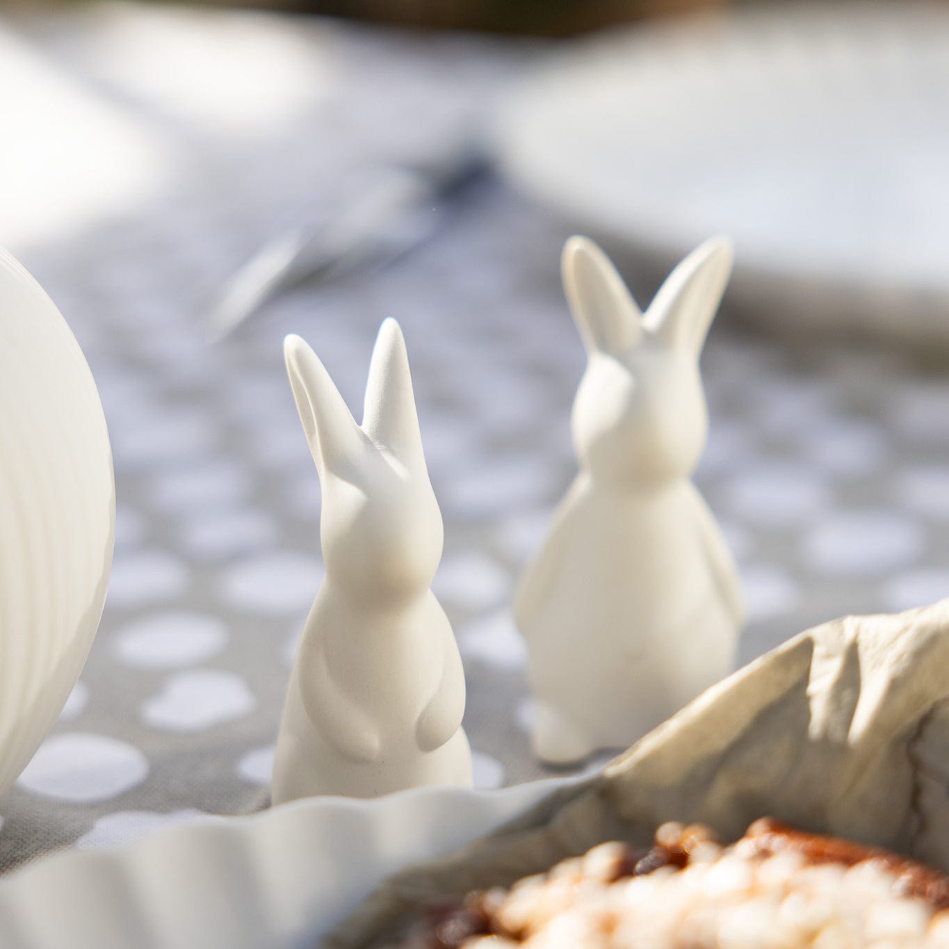 Osterdekoration Hase Freja - weiß