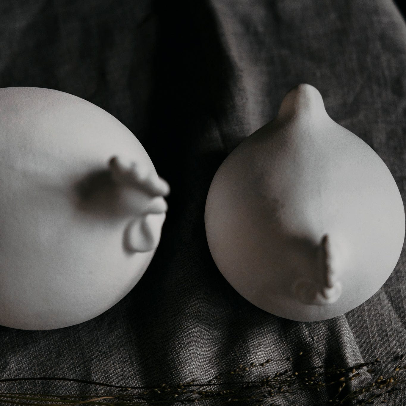 Osterdekoration Henne Ruth - weiß