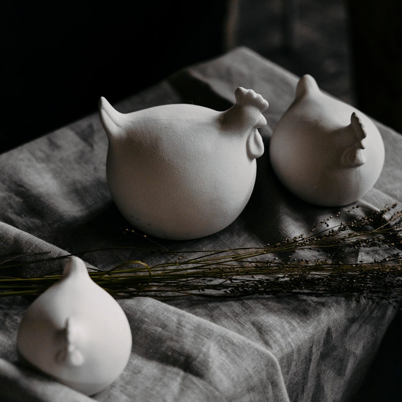 Osterdekoration Henne Ruth - weiß