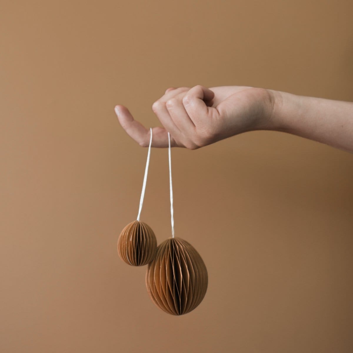 Ovoid Osterei aus Papier - terracotta