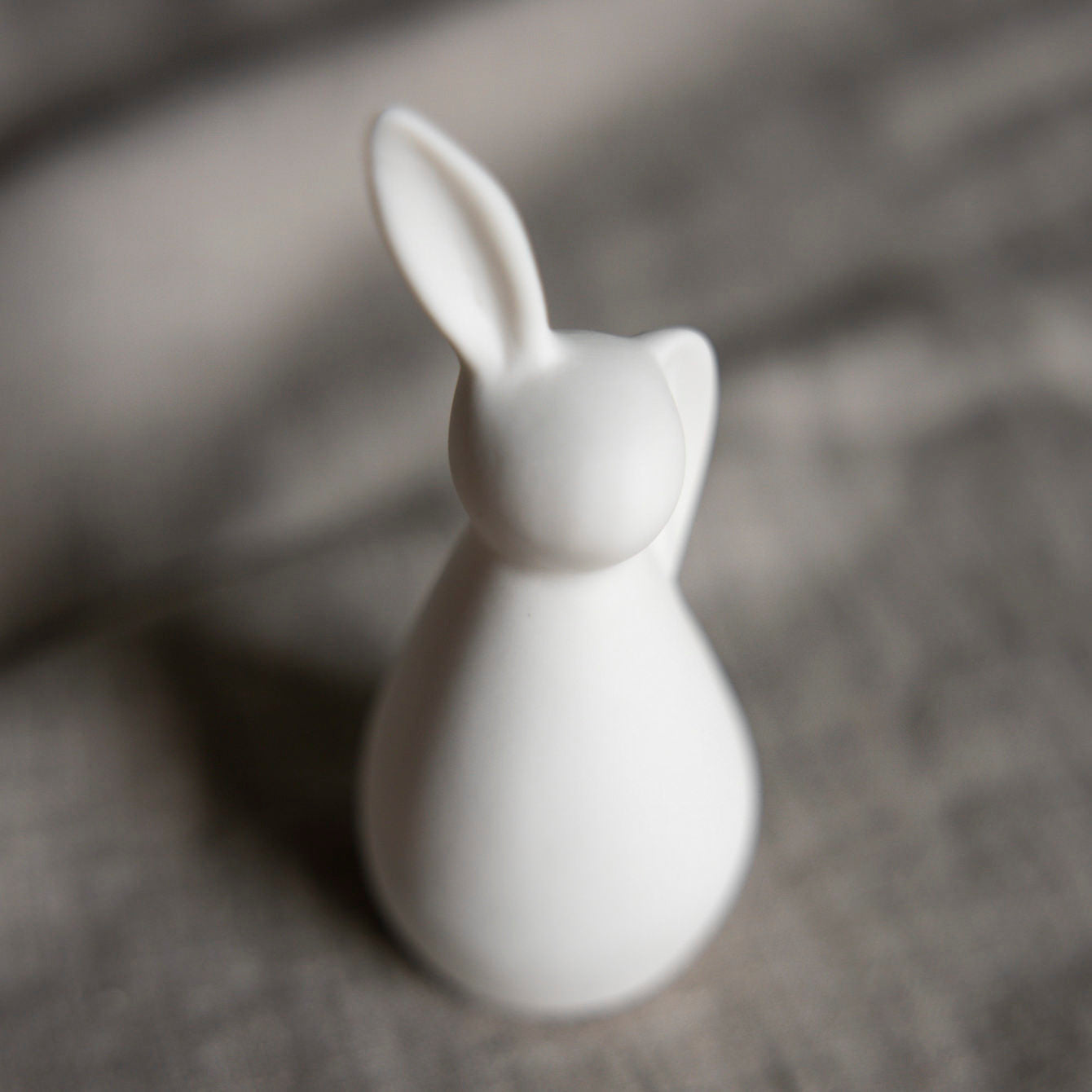 Osterdekoration Hase Sixten - weiß