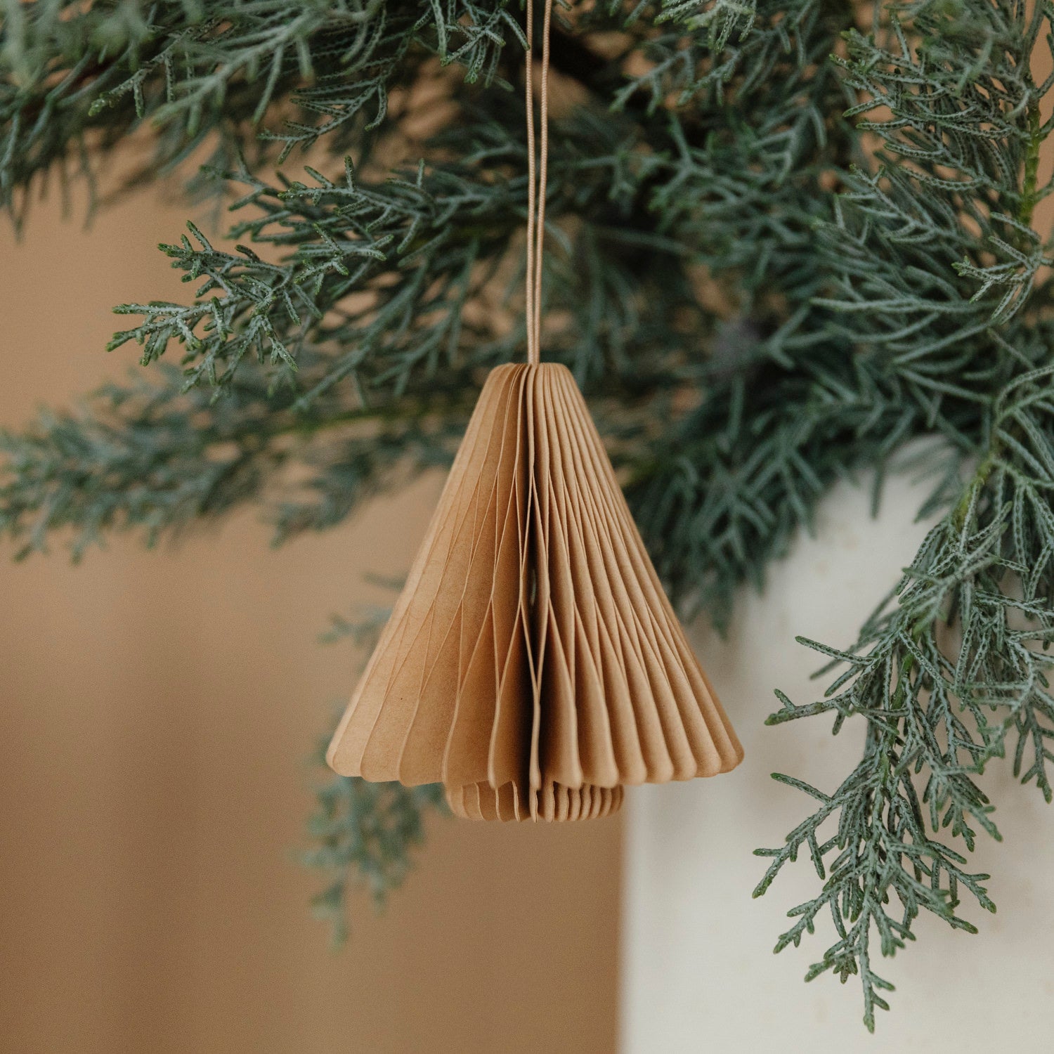 Papieranhänger Baum - hellbraun